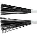 ESCOBILLA NYLON MANGO PLÁSTICO