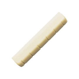 Cejuela de hueso para guitarras tipo Stratocaster. La cejuela es plana por la parte de abajo. 1-11/