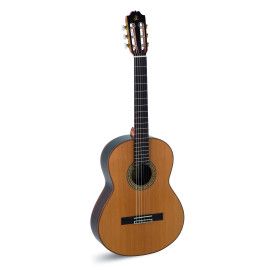 GUITARRA CLÁSICA ADMIRA A10 SERIE ARTESANÍA
