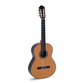 GUITARRA CLÁSICA ADMIRA A20 SERIE ARTESANÍA