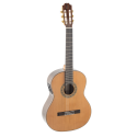 GUITARRA CLÁSICA ADMIRA A15 ELECTRIFICADA CON FISHMAN SERIE ARTESANÍA