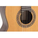 GUITARRA CLÁSICA ADMIRA A20 ELECTRIFICADA CON FISHMAN SERIE ARTESANÍA