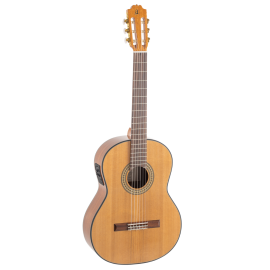 GUITARRA CLÁSICA ADMIRA A1 ELECTRIFICADA FISHMAN SERIE ARTESANÍA